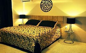 Petry Plaza Hotel